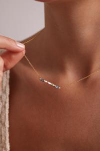 Collier Baguette Pierre de Naissance Famille en Acier Inoxydable 18K Plaqué PVD Bijoux Cadeau Personnalisé - Product Image 2