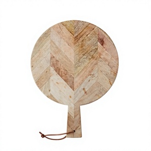 Planche à découper ronde en bois avec poignée, motif chevron, finition naturelle, bloc de découpe pour la cuisine - Product Image 1