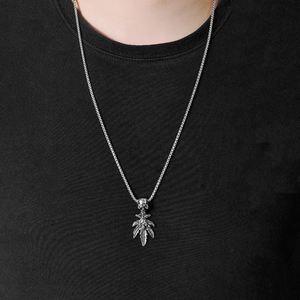 Collier Punk Hip Hop en Acier Inoxydable, Réglable, avec Pendentif Crâne et Feuille d'Érable, Bijou Punk pour Hommes et Femmes - Product Image 5
