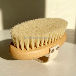 Ventes chaudes Brosse de bain pour le corps en bois de hêtre à poils de sanglier naturels en nylon ovale simple Brosse de massage réutilisable pour peau sèche Logo personnalisé - Product Image 4