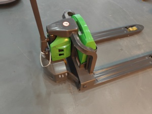 Empilhadeira Elétrica de Paletes com Bateria de Lítio de 2.0t <span class=keywords><strong>Mini</strong></span> Empilhador Manual de 1.5t Empilhador de Paletes Empilhadeiras Elétricas - Product Image 4