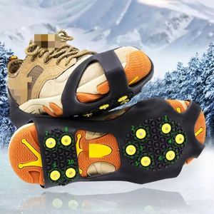 Chaussures antidérapantes pour la glace, crampons à neige avec pointes en caoutchouc et en acier inoxydable, tailles S/M/L, pour les sports d'hiver, la randonnée, la raquette - Product Image 4