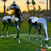 Art abstrait Grand cheval Sculpture Ornement en acier inoxydable 304 Décoration d'animaux de jardin Technique polie