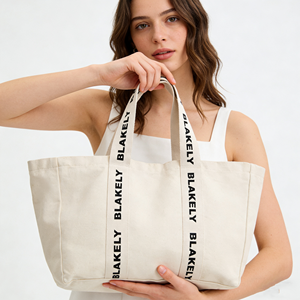 Sac fourre-tout sportif en toile de coton surdimensionné avec logo personnalisé imprimé et motif lettres, idéal pour le week-end, le shopping et la salle de sport - Product Image 4