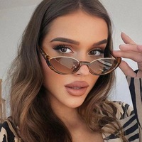 Nouvelles Lunettes de Soleil Demi-Cerclées Légères pour Femmes 2026 – Style Décontracté Quotidien et Tendance Urbaine pour l'Été