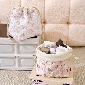 Pochette à maquillage matelassée à cordon pour femmes, imprimé floral avec nœud, trousse de toilette douce de grande capacité, sac de rangement de voyage - Product Image 4