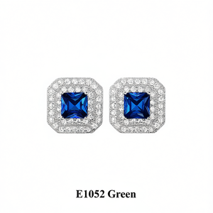 Boucles d'oreilles en diamant pour femmes E1052, or blanc, taille princesse, couleur D, certifiées GIA, style classique pour mariage - Product Image 1