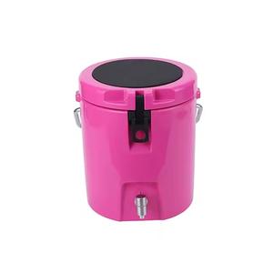 ถังน้ำแข็งแบบพกพาขนาด <span class=keywords><strong>8</strong></span> ลิตร ผลิตด้วยกรรมวิธีโรโตโมลด์ ฉนวนกันความร้อน ป้องกันการรั่วซึม พร้อมก๊อกน้ำ สำหรับกิจกรรมกลางแจ้ง แคมป์ปิ้ง กีฬา แช่ไวน์ เบียร์  แบบมีที่นั่ง  รับผลิตตามแบบ OEM - Product Image 5