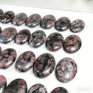 Kerajinan Kristal Alami Grosir Batu Kristal Berkualitas Tinggi Batu <span class=keywords><strong>Garnet</strong></span> untuk Dekorasi & Hadiah - Product Image 3