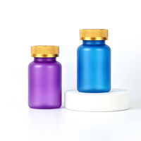 Flacon en PET givré coloré avec bouchon à vis côtelé doré, pot vide pour emballage de capsules, comprimés, vitamines et suppléments