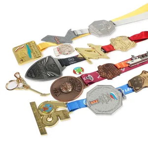 Özel altın yeni ucuz metal futbol maraton mucizevi spor madalyaları ve kupa