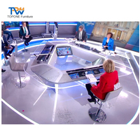 Design de table de présentation de nouvelles télévisées en forme de triangle, design de table de diffusion de nouvelles