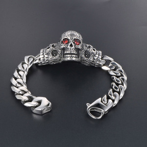 Pulsera de Acero de Titanio para Hombre con Incrustaciones de Rubí en Forma de Calavera Grande, Joyería de Moda CE493 - Product Image 2
