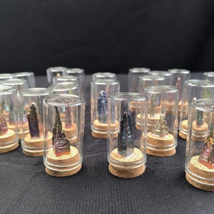 Bismuto Natural en Bruto para Curación, en Botella, Pirámide, Bismuto Aura Arcoíris, Artesanía, Venta al por Mayor - Product Image 3
