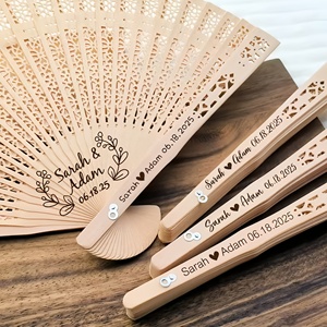 Éventail pliant artisanal en bambou naturel <span class=keywords><strong>personnalisé</strong></span>, gravure de logo sur mesure, 20,5x35cm, pour mariage et fête - Product Image 1