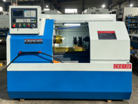 Tour CNC à lit plat de précision moyenne CK6130 avec mandrin à 3 mors, commande GSK, base horizontale haute simple