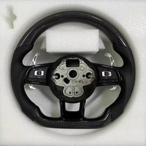 Volant en fibre de carbone en cuir pour Volkswagen <span class=keywords><strong>VW</strong></span> <span class=keywords><strong>Golf</strong></span> <span class=keywords><strong>7</strong></span> MK7 <span class=keywords><strong>7</strong></span>.5 GTI GTD <span class=keywords><strong>GTE</strong></span> R 2013-2020 Polo GTI Tiguan Passat DSG - Product Image 5