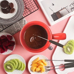 Vente en gros Ensemble de casseroles à fondue en céramique Mini <span class=keywords><strong>fromage</strong></span> à chocolat fondant <span class=keywords><strong>pour</strong></span> <span class=keywords><strong>Noël</strong></span> Batterie de cuisine antiadhésive et outils à <span class=keywords><strong>fromage</strong></span> - Product Image 2