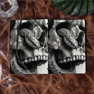 Cuaderno A6 con colgante decorativo Regalo de incorporación perfecto para nuevos empleados para darles la bienvenida con calavera y serpiente en espiral Printe - Product Image 6