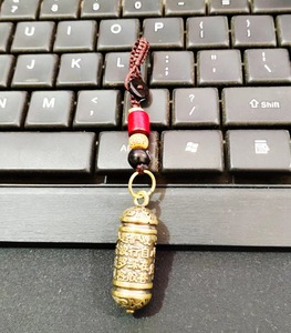 Aa016516 Brass <span class=keywords><strong>Hidden</strong></span> tim Sutra Móc Chìa Khóa Phật giáo Xe Mặt dây chuyền và điện thoại di động Mặt dây chuyền - Product Image 1