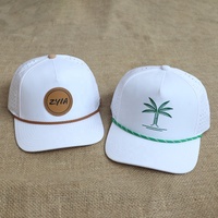 Topi Snapback Surf 5 Panel Anti Air Warna Putih Custom Pabrik, Berlubang Laser Cut, Bahan Polyester, Cocok untuk Golf dan Aktivitas Luar Ruangan