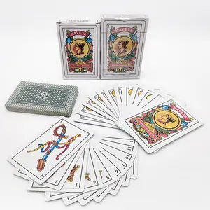 Naipes de papel clásicos de lujo con logotipo personalizado ecológico 54 cartas de póquer duraderas con impresión frontal y trasera reciclable