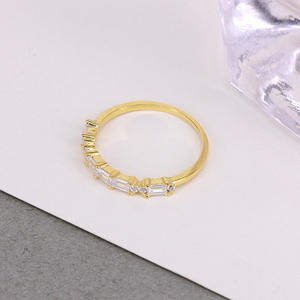 ROXI Vente chaude Bague plaquée or 18 carats en gros avec zircon cubique carré pour femme - Product Image 6