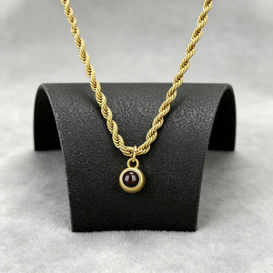 Collier unisexe personnalisé en acier inoxydable avec chaîne en bambou, style européen et américain, pour le marché transfrontalier - Product Image 4