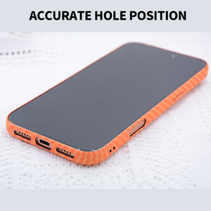 Coque de téléphone Electroplate pour iPhone 17 Pro Coque de téléphone magnétique en <span class=keywords><strong>fibre</strong></span> de carbone <span class=keywords><strong>orange</strong></span> pour iPhone 17 Pro Max - Product Image 5