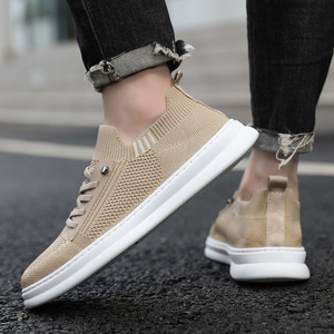 2024 nuova moda <span class=keywords><strong>Sneakers</strong></span> Casual da <span class=keywords><strong>uomo</strong></span> con bordo basso leggero primavera estate scarpe da corsa con <span class=keywords><strong>tacco</strong></span> piatto alte e traspiranti - Product Image 3
