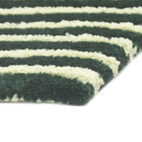 Tapis Tessera de qualité standard avec un design géométrique angulaire audacieux, 100% laine, tapis Tessera fait main à la main, en vente