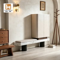 Aparador Moderno de 2 Puertas con Textura de Cuero, Diseño Flotante, Base de Madera Blanca Crema para Sala de Estar o Pasillo