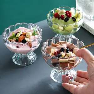 Gelas makanan penutup bening Restoran kualitas tinggi gelas es krim tekan gelas Tumbler berbentuk bunga mangkuk kaca dengan kaki