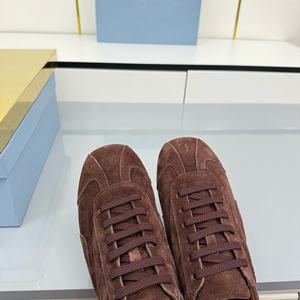 Zapatos Italianos de Gamuza Marrón para Mujer, Estilo Casual, Alemán, Retro, Moderno y a la Moda, Cómodos Zapatos para Hombre - Product Image 4