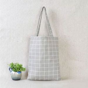 Sac fourre-tout décontracté en toile de coton et lin réutilisable pour femme, grand format, à carreaux, vente en gros, pour le shopping, avec motif fruits - Product Image 3