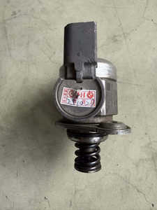 مضخة الوقود المفككة بالضغط العالي 06k7028l بسعر الجملة وضمان الأداء مضخة الوقود الميكانيكية لأودي A6 C8 - Product Image 4