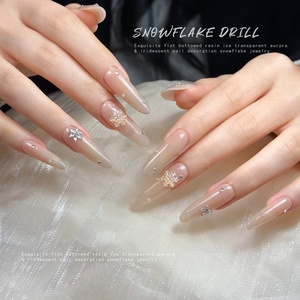 Paso Sico Accessoires <span class=keywords><strong>de</strong></span> nail art <span class=keywords><strong>flocon</strong></span> <span class=keywords><strong>de</strong></span> <span class=keywords><strong>neige</strong></span> <span class=keywords><strong>de</strong></span> Noël, strass en résine blancs transparents comme <span class=keywords><strong>de</strong></span> la glace à base plate, pour DIY et pose facile, pour le marché international - Product Image 3