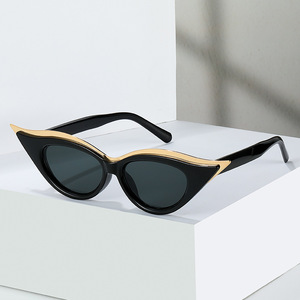 <span class=keywords><strong>Lunettes</strong></span> <span class=keywords><strong>de</strong></span> <span class=keywords><strong>soleil</strong></span> œil <span class=keywords><strong>de</strong></span> chat pour <span class=keywords><strong>femme</strong></span> <span class=keywords><strong>de</strong></span> luxe les plus vendues, blanches et roses, avec monture en PC, en vente - Product Image 1