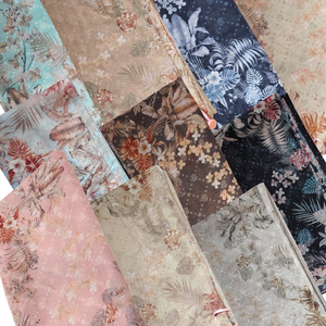 Hijab de la série Keiko, modèle tendance, élégant, à manches courtes, en coton, pour adultes, imprimé, disponible en 10 couleurs. - Product Image 1