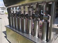 Machine de remplissage automatique multi-têtes à 6 buses / Remplisseuse de bouteilles à débordement pour boissons, jus et eau