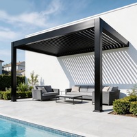 Pergola bioclimatique en aluminium avec côtés latéraux, gazebo motorisé rétractable pour usage en villa