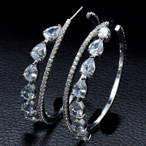 HIBRIDE <span class=keywords><strong>2</strong></span> Reihen Cubic Zircon Big Statement Creolen für Frauen Hochzeit DUBAI Bridal Circle Creolen Boucle E-834 - Product Image 4