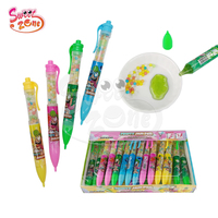 Bâtonnets de bonbons sucrés, confiture fruitée, bonbons perlés colorés et confiture liquide en gelée