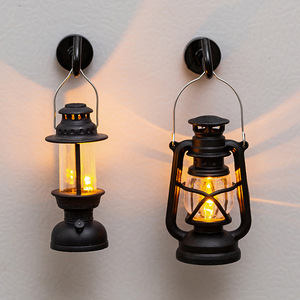 Mini Lámpara LED Vintage Negra/Blanca con Forma <span class=keywords><strong>de</strong></span> Lámpara <span class=keywords><strong>de</strong></span> Queroseno, Luz <span class=keywords><strong>de</strong></span> Vela sin Llama, Decoración Interior y Exterior para Halloween y <span class=keywords><strong>Navidad</strong></span> - Product Image 2
