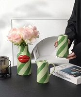 Ensemble de 3 vases en céramique 3D Pop Art Menthe Verte, Décoration rétro rayée originale pour maison moderne du milieu du siècle, Cadeau unique