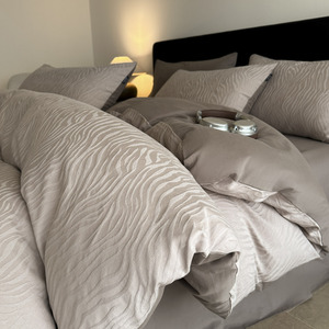 Set di Biancheria da Letto in Cotone Cloud Feeling Long-Peak - 100% Cotone Puro, Copriletto <span class=keywords><strong>e</strong></span> <span class=keywords><strong>Lenzuola</strong></span> Jacquard in Puro Cotone 60 Denier - Product Image 2