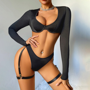 Nuovo Set Lingerie <span class=keywords><strong>Nero</strong></span> 2026 con Top Corto a Maniche Lunghe con Ferretto, Perizoma <span class=keywords><strong>e</strong></span> Reggicalze Regolabili per Donna - Ingrosso OEM Private Label - Product Image 1