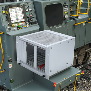 Hermosa apariencia Módulo de comunicación de tren de alta velocidad montado en rack Perfil de aluminio 4U 40HP Chasis - Product Image 6