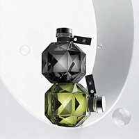 Diffuseur de bâtonnets de parfum en verre noir de luxe personnalisé avec estampage à chaud et pulvérisateur à pompe