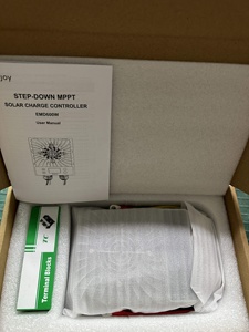 Controlador de Carga Solar MPPT Ajustable de 600W 12/24V EMD600W de Fábrica ELEJOY con Certificación IP65 y CE, Pantalla LCD del 99%, Cargador de Batería Inteligente Buck - Product Image 4